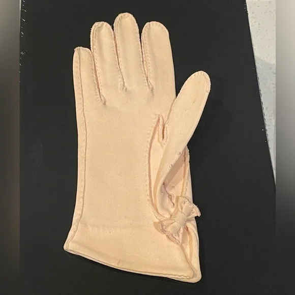 Authentic Vintage 1952 Christian Dior Shalimar Gloves | Pale Pink Leather with B - Picture 1 of 16